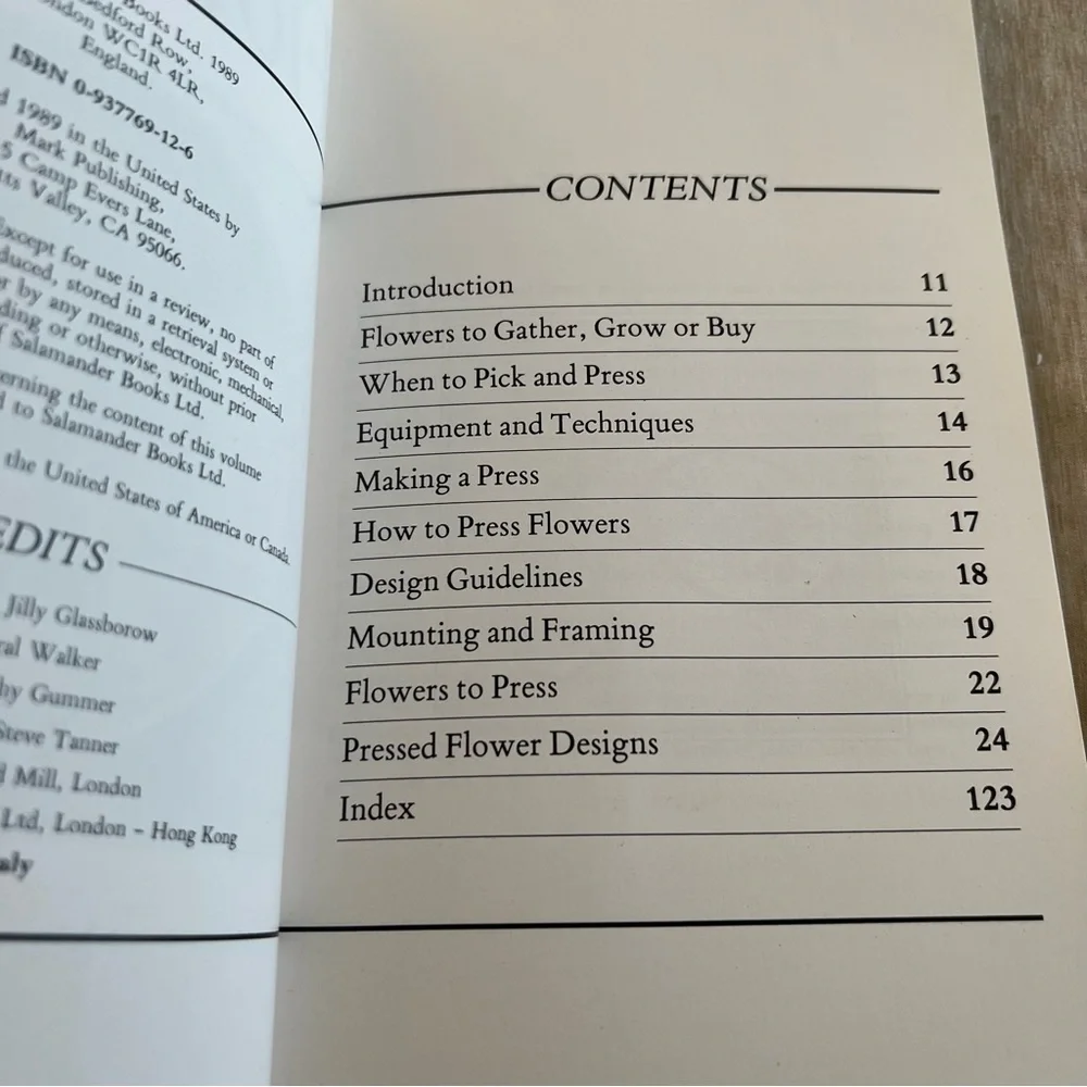 The Creative Book of Pressed Flowers Mary Lawrence 1989 DIY Craft‎ Vintage
